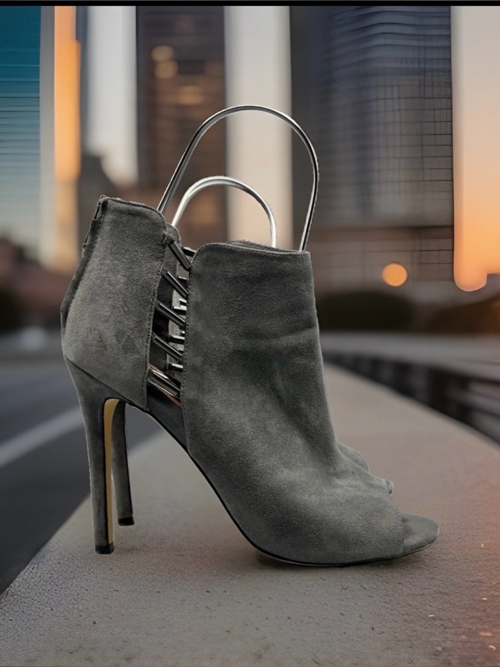 Steve Madden Lola Gray Suede Open Toe Booties Heels Size 8M